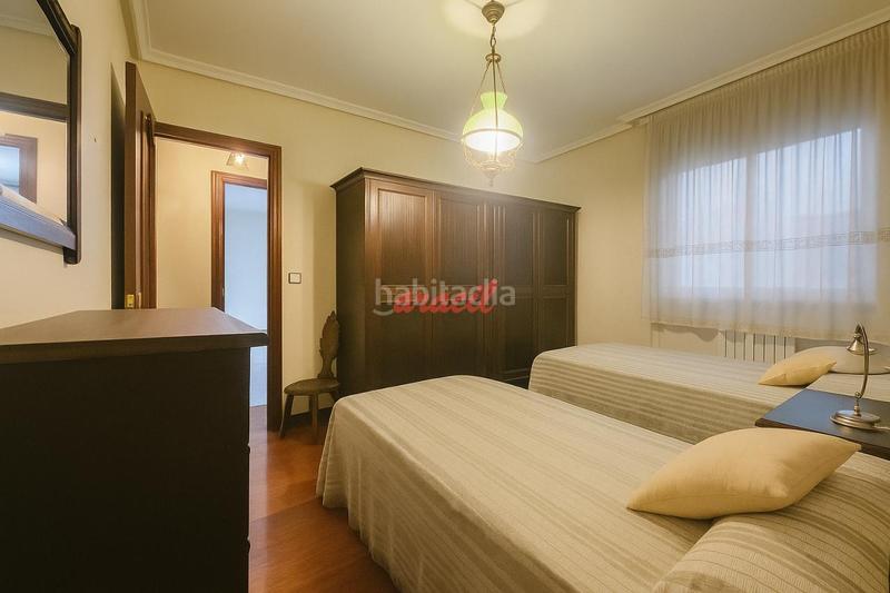 Foto f4d56469-c205-45bf-affa-8bcea37f7a9d. Appartement avec chauffage parking dans Centro Ourense