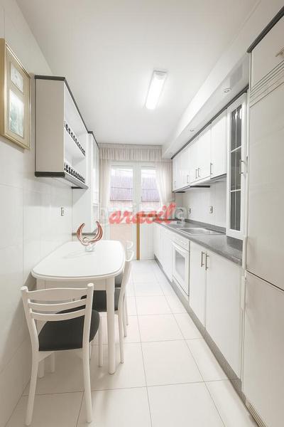 Foto 557f1951-1f45-4424-964d-a617450bea9a. Flat with heating parking in Centro Ourense