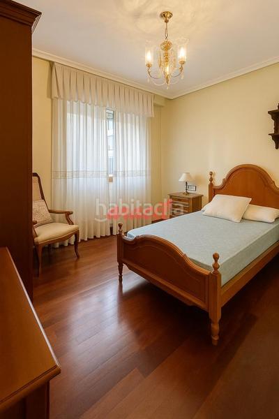 Foto 17c106ff-a345-4baf-b535-f160acdd713b. Piso en Centro Ourense