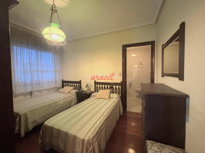 Foto b048f4ea-0d62-45f7-9f9e-01e853518428. Piso en Centro Ourense