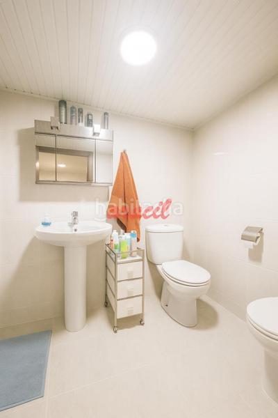 Foto 59c01868-54b8-4801-9074-83358670b94a. Casa amb calefacció aparcament a Coles