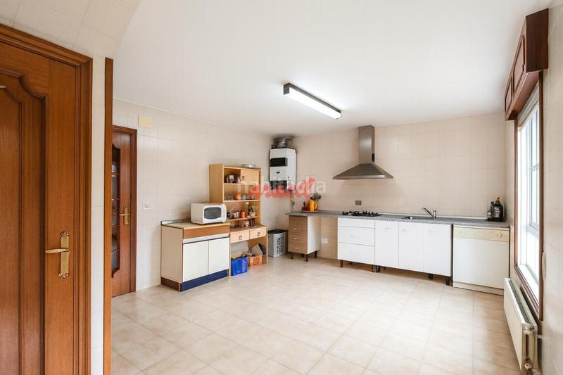 Foto 33f38df3-180f-4eea-9d9f-510c0d06de34. Chalet en Barrocanes Ourense