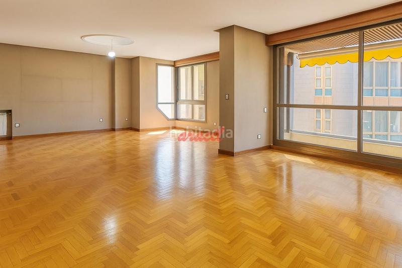 Foto b9e9a373-73b3-4ca9-a46b-ff098d188e06. Etagenwohnung mit heizung in Centro Ourense