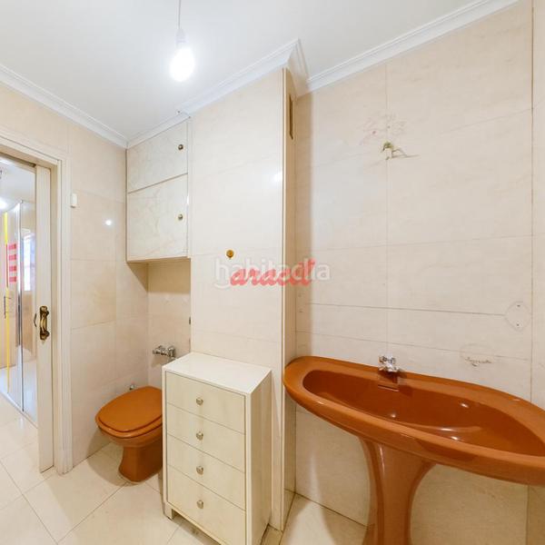 Foto 9cffb473-c362-4fb2-8ae2-8a700f28abda. Piso en Centro Ourense