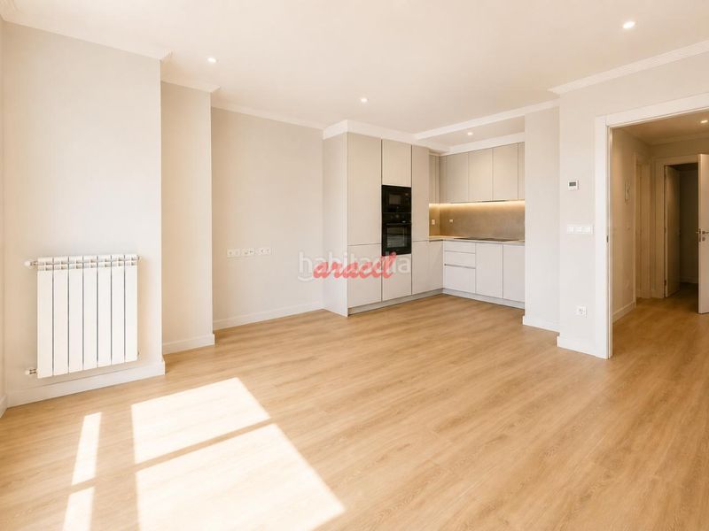 Foto 8a9a4f00-2581-4e33-a729-58a19acb59fd. Apartment with heating parking in Centro Ourense