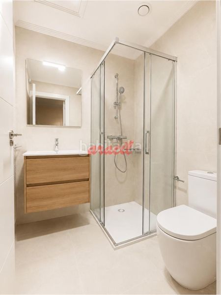 Foto f554d995-8ef1-4f2e-b9d4-8090659e5648. Apartment with heating parking in Centro Ourense