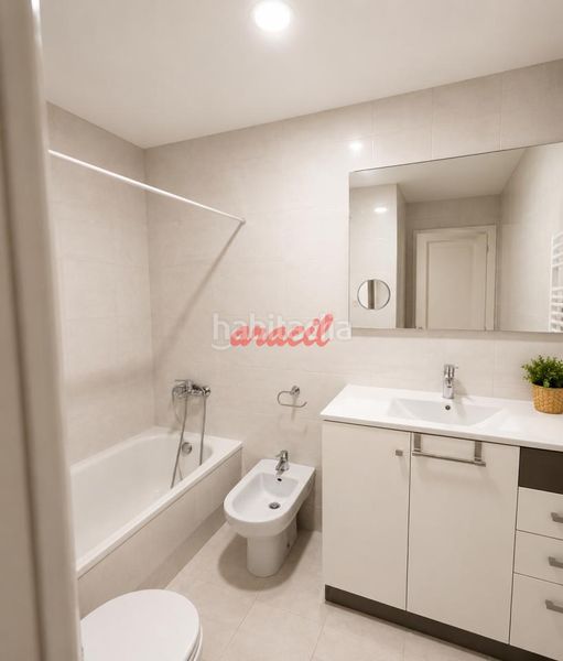Foto db38548d-4967-4585-94cd-5a105988f59b. Apartament amb calefacció aparcament a San Rosendo Ourense