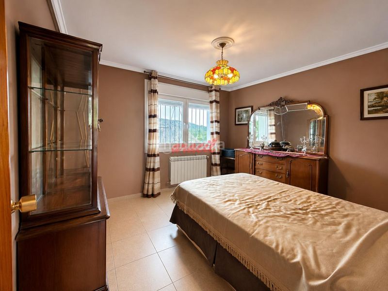 Foto b0b48321-4b64-4282-97e7-8943d38e19ae. Casa amb calefacció a Ventiun Ourense