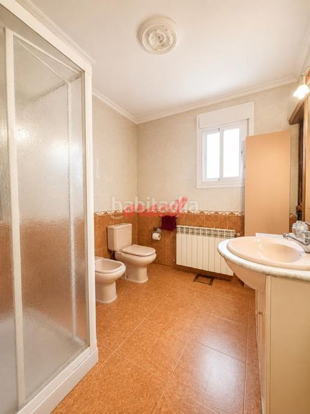 Foto ed8154ab-f635-4f14-806c-957f2285f9e8. Casa amb calefacció a Ventiun Ourense