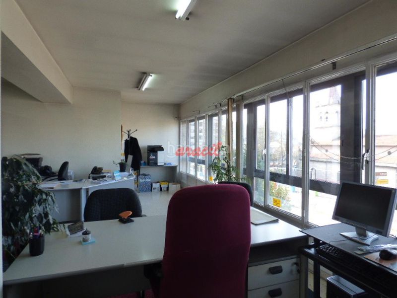 Foto 8bf180ad-8d16-4bbf-a96f-e8e2db92bf01. Affitto ufficio con riscaldamento in Centro Ourense