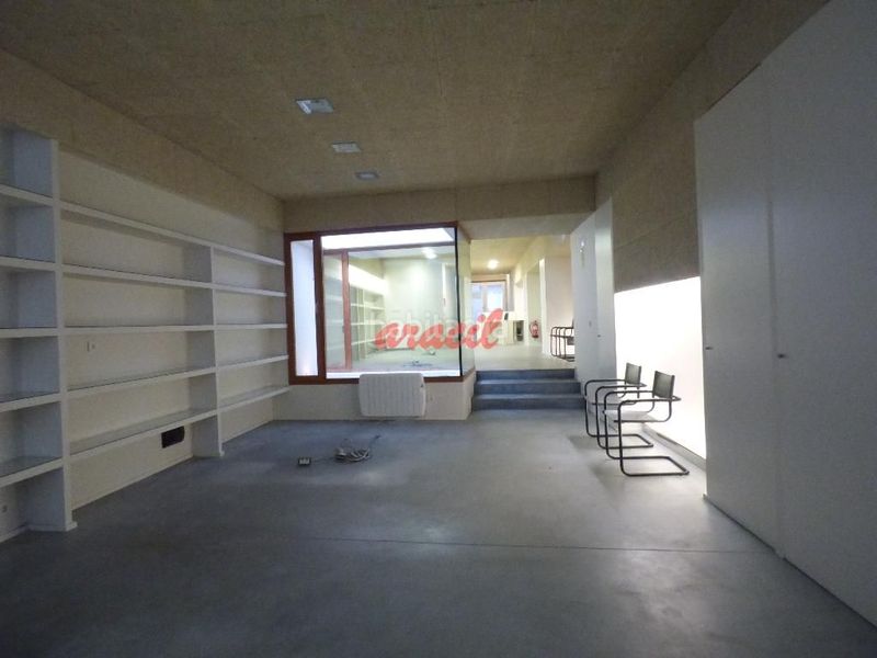 Foto 7a23adfc-5ccf-4007-9b8d-cb2dbf76b0d5. Local comercial en Casco Viejo Ourense