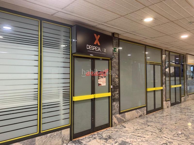 Foto 87905efc-eb54-4dd5-99d3-e4cbbb623065. Lloguer local comercial a Centro Ourense