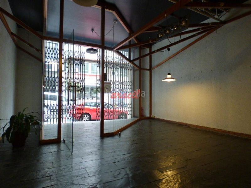 Foto 1f487dae-29f6-4308-bc0f-756c104bd4ca. Lloguer local comercial a Centro Ourense