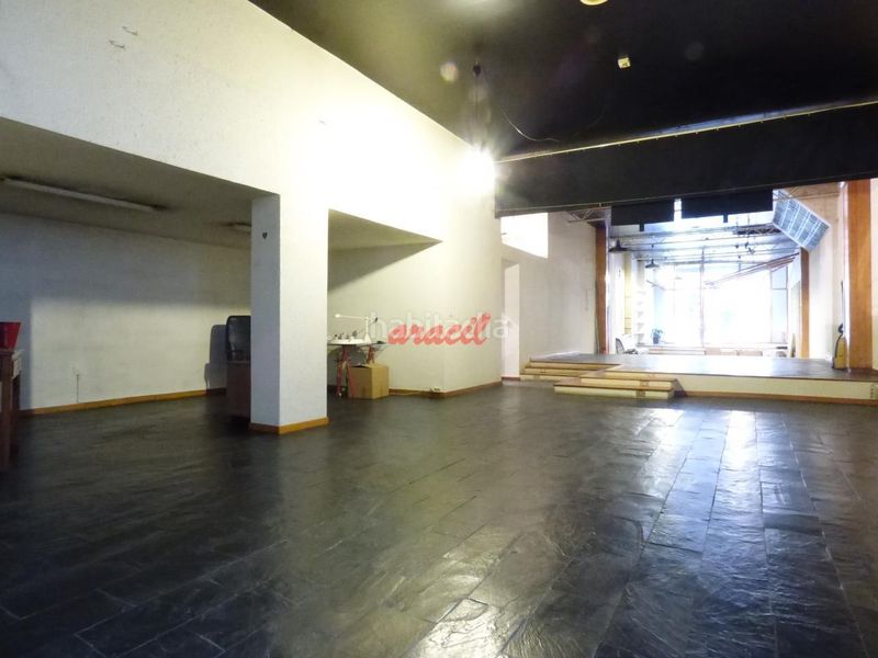 Foto 20aadf99-9ed8-41d0-ba95-a852b983ec51. Lloguer local comercial a Centro Ourense
