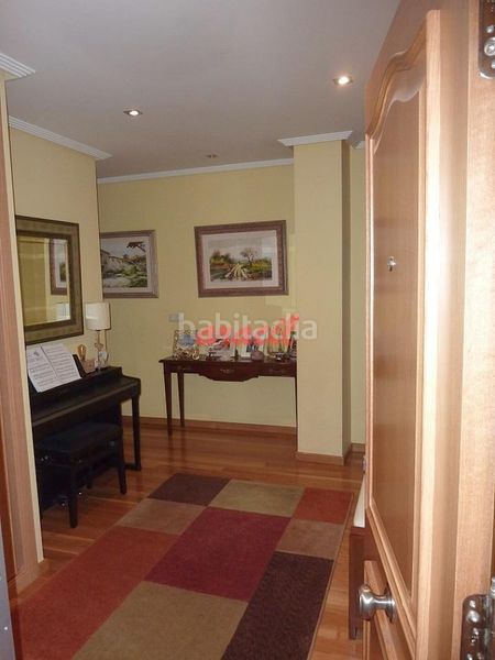 Foto b14dd324-b86a-4f7b-bca9-09fe06a14ecb. Appartement avec chauffage parking dans Centro Ourense