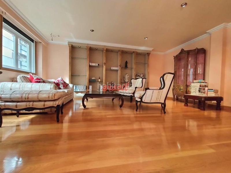 Foto 9d1d3166-48e8-4646-9ff8-87bcf10cc598. Duplex with heating parking in Centro Ourense