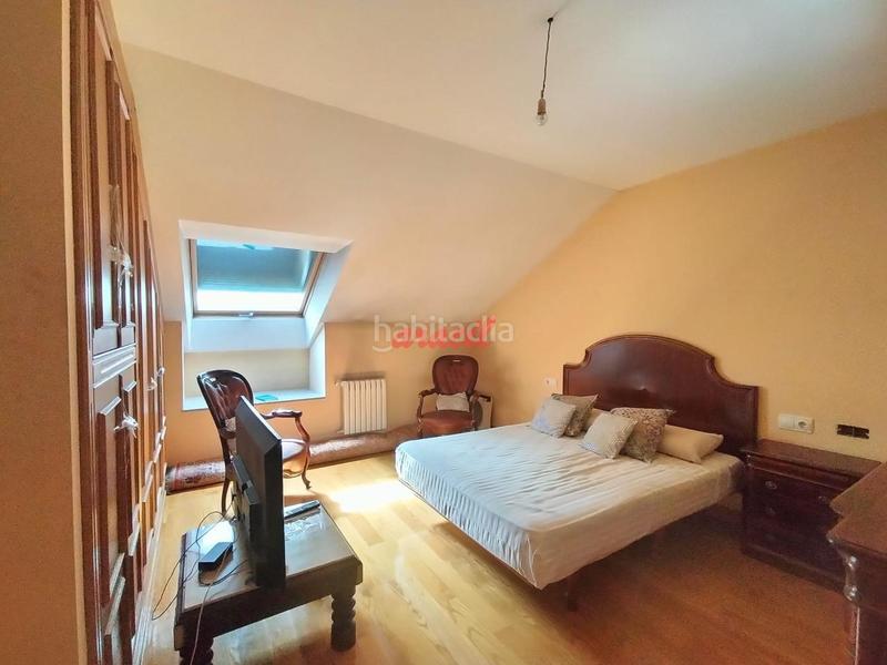 Foto d874c72e-e676-4f53-91f8-9a0ad8a06cf3. Duplex with heating parking in Centro Ourense