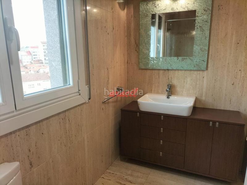 Foto eaa5e671-4f6d-4730-b7dc-dfe1a686e7b9. Duplex with heating parking in Centro Ourense