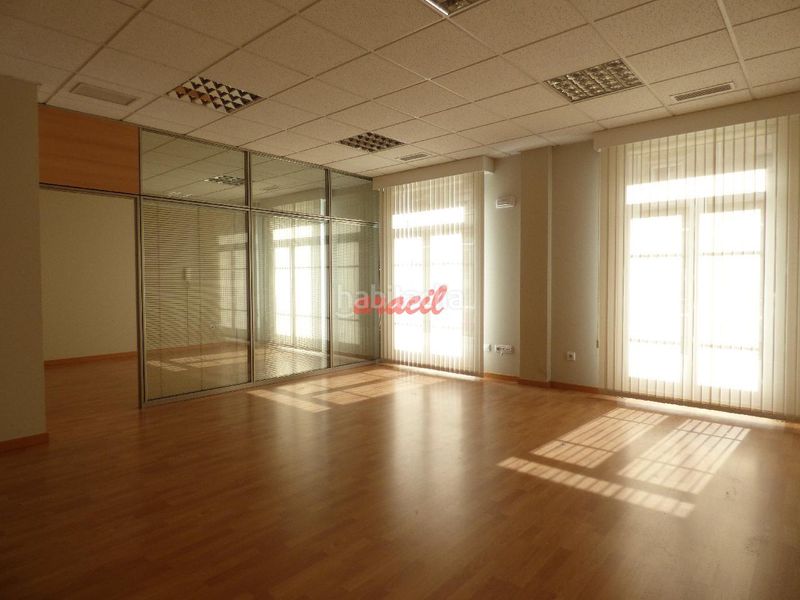 Foto 16647c49-64b6-4edb-a167-b2b7a69eda47. Büro mit heizung in Centro Ourense