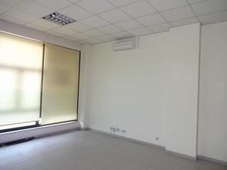 Location Local commercial à Concheiros - Fontiñas. Local para oficinas en fontiñas