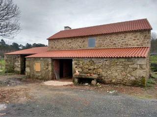Maison à Estrada (A). Casa de piedra en proceso de reforma