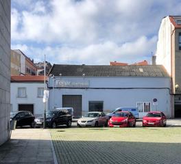 Terreny residencial a Pobra do Caramiñal (A). Nave comercial céntrica en solar edificable en a pobra do carami