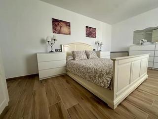 Casa adossada a Castiñeiras. Casa en venta entre castiñeiras y aguiño de 110 metros con 40 me