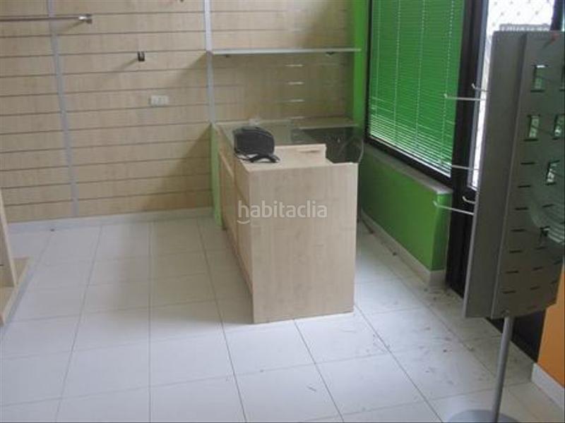 Foto a3a05bb9-2e5e-4d69-9eba-768daca54ced. Local comercial  en bertamiráns en Ames