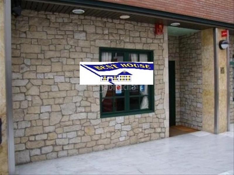 Foto 922e25e2-7e2e-4f45-ac46-61e34be2f639. Local comercial local en area central para restauracion en Santiago de Compostela