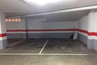 Parking coche en Castiñeiriño - Cruceiro de Sar. Plaza de garaje en restollal