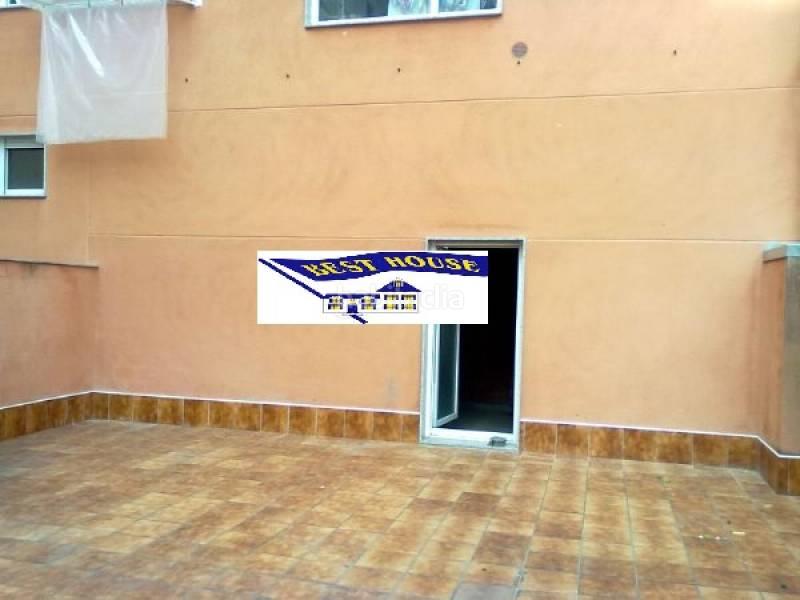 Foto c96355ac-eda5-4d3e-a653-e094cf44e08d. Local comercial a Campus Sur - Santa Marta Santiago de Compostela