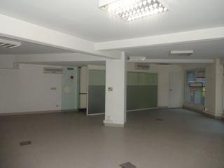 Rent Office space in Ensanche - Sar. Local comercial para oficinas en buen estado