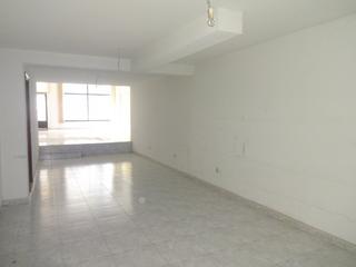 Lloguer Local Comercial a O Milladoiro. Local comercial en milladoiro