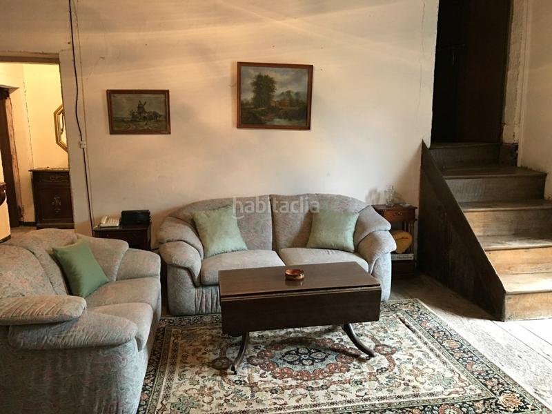 Foto 3b3e7e12-2a72-490f-b2a1-adbd6b20f0b5. Masia amb piscina a Touro