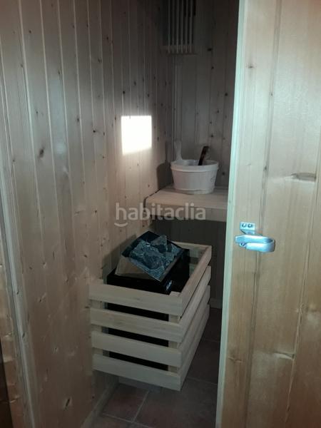 Foto b5eb67ac-3d28-4fad-af0f-9d14a8739643. Casa bifamiliare con riscaldamento parcheggio in Parroquias de Santiago Santiago de Compostela