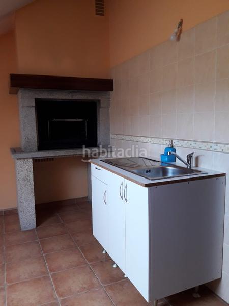 Foto fc2fa962-7502-4ac9-afb0-13417425632e. Casa bifamiliare con riscaldamento parcheggio in Parroquias de Santiago Santiago de Compostela