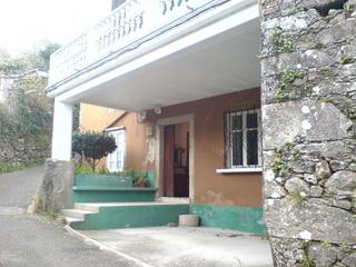 Maison à Outes. Casa de piedra