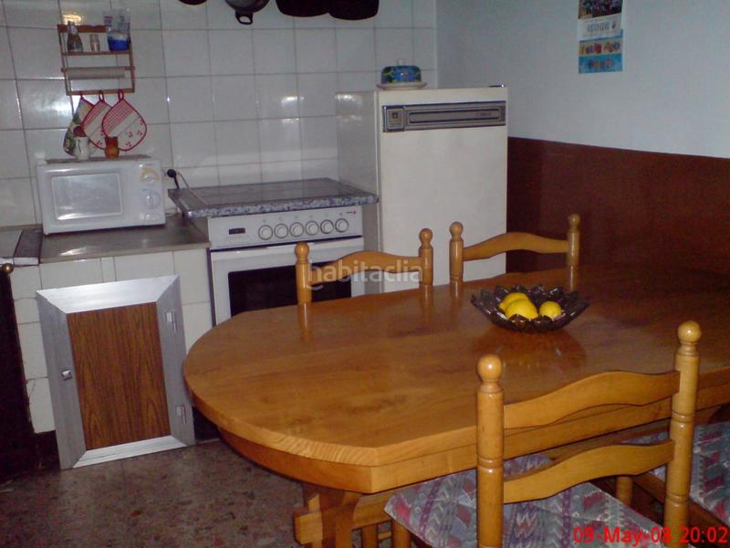 Foto 83145a3a-a0f7-470d-b3e9-0dabe42cf5ab. Casa con parcheggio in Outes