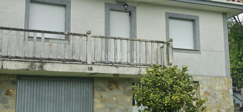 Foto 72645429-7a9f-4af9-9db7-2496383dcf46. Masia amb aparcament a Touro