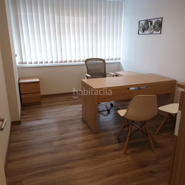 Foto 379daba2-838c-4977-bad1-53bd1eb94f4d. Rent office space with heating in Ensanche - Sar Santiago de Compostela