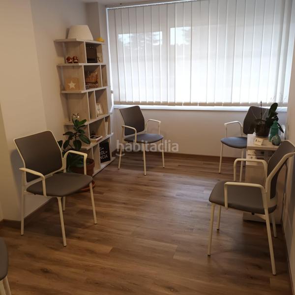 Foto 7037e286-a914-47f0-9d32-ac71e34d5724. Rent office space with heating in Ensanche - Sar Santiago de Compostela