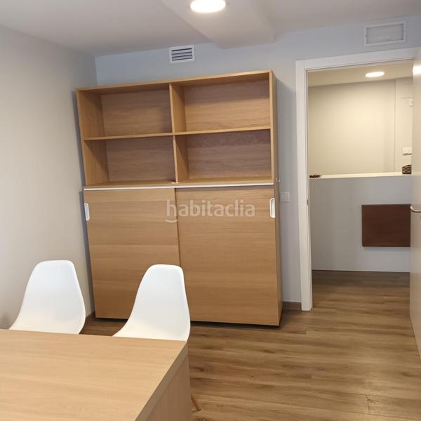 Foto 7dfc4192-160c-4688-bb57-e0c791968b0c. Rent office space with heating in Ensanche - Sar Santiago de Compostela