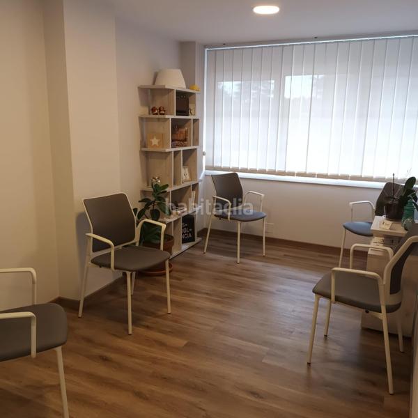 Foto e06c85c4-7e55-4bda-9ffa-1ebbf9dc8864. Rent office space with heating in Ensanche - Sar Santiago de Compostela