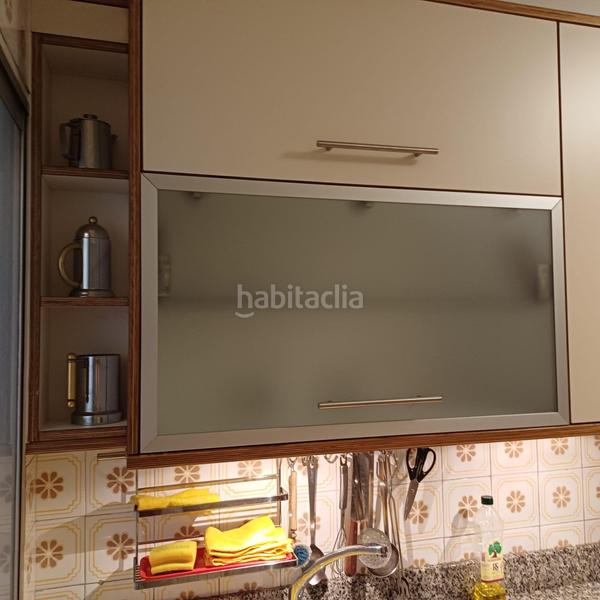 Foto b242160d-44a9-46a9-82f0-2075c1573558. Miete etagenwohnung mit heizung in Ensanche - Sar Santiago de Compostela