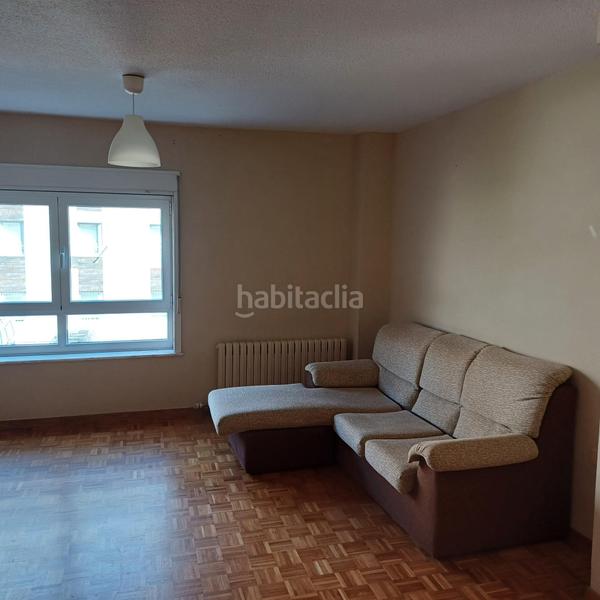 Foto 66258c60-1d1b-46ae-beb7-00b36dcdce2b. Lloguer pis amb calefacció aparcament a Campus Norte - San Caetano Santiago de Compostela