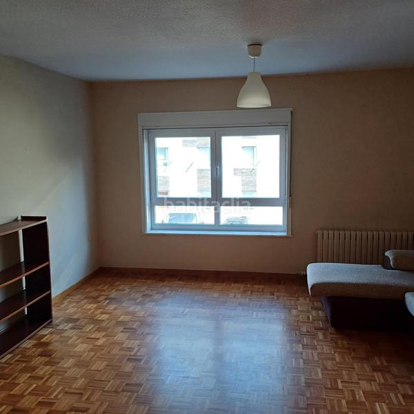 Foto 06ab5a7b-9a14-44bf-86b6-1580979c9232. Location appartement avec chauffage parking dans Campus Norte - San Caetano Santiago de Compostela
