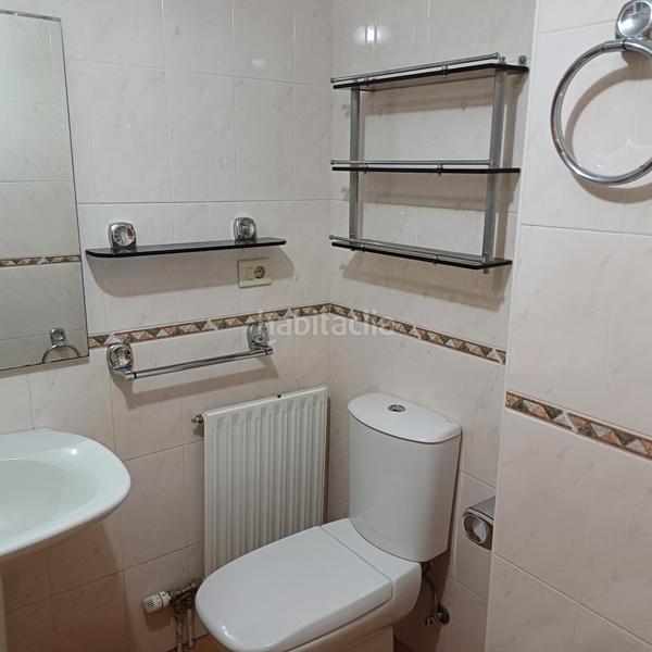 Foto 1849cb92-84f3-420e-a385-a34dc9749428. Location appartement avec chauffage parking dans Campus Norte - San Caetano Santiago de Compostela