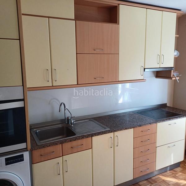 Foto 453b3aad-e2d4-4ef5-bc74-7d36d79958c7. Location appartement avec chauffage parking dans Campus Norte - San Caetano Santiago de Compostela