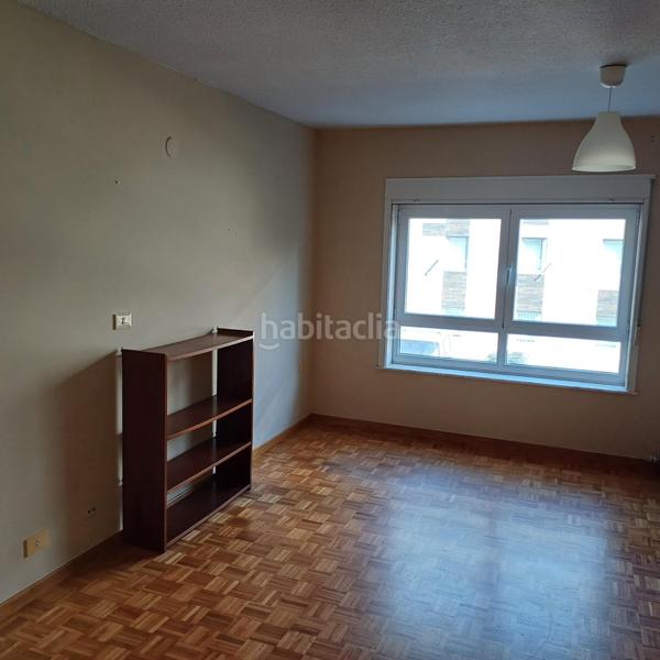 Foto 8407cee0-0f1c-44d9-b252-6f35d66e029f. Location appartement avec chauffage parking dans Campus Norte - San Caetano Santiago de Compostela