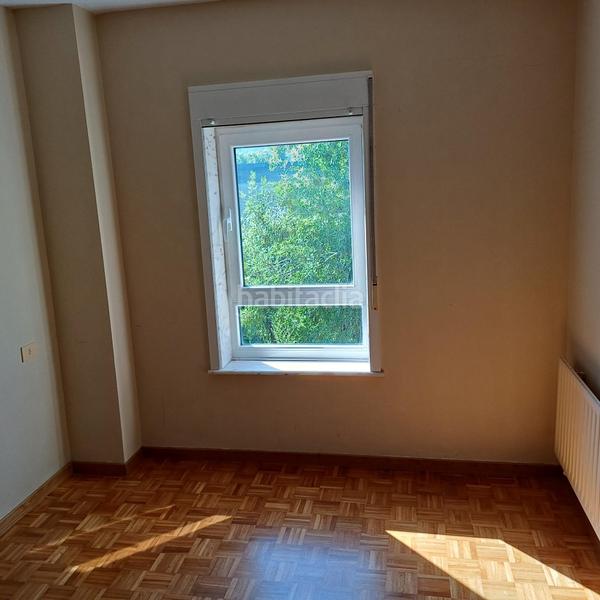 Foto cf6c8849-e499-4723-8561-9a8006b9e29d. Location appartement avec chauffage parking dans Campus Norte - San Caetano Santiago de Compostela